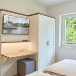 Kanalkajüte Wilhelm Apartment *